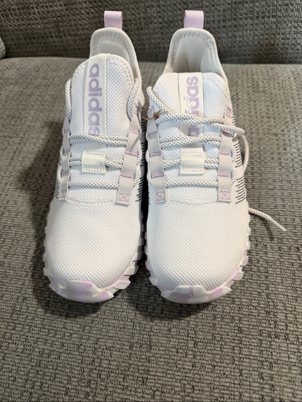 Adidas Kids White and Light Purple Sneakers Size 4 - Picture 2 of 7